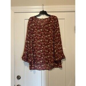 Lightweight Red Floral 3/4 Length Flutter Sleeve Blouse Women’s Size Medium